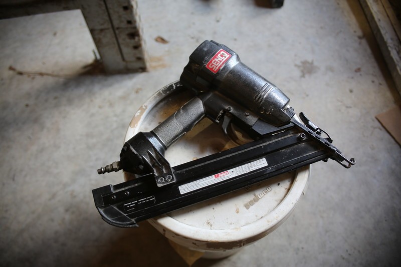 Finish Nailer Pneumatic