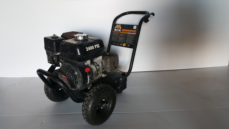 Pressure Washer 2400 PSI